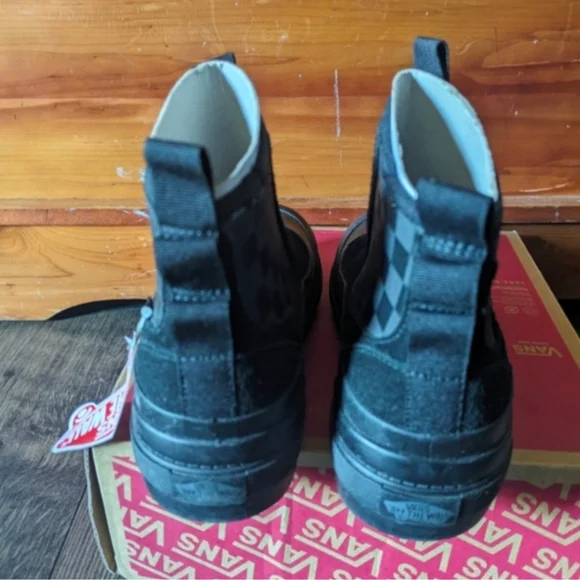 Vans Colfax Boot Women 5 Waterproof Black Checkered Side UltraCush 012026 - Picture 4 of 10